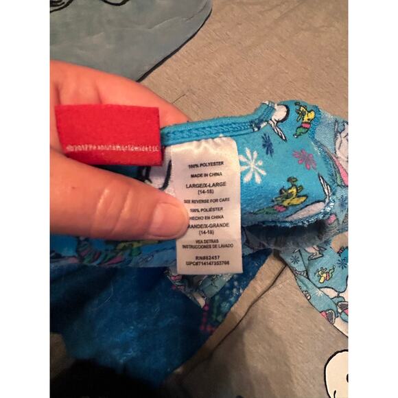 Lot of Women's Snoopy Clothes all size small except lg pajamas & sweatshirt - Picture 2 of 3
